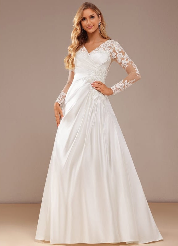 Robe Manche Longue Satinée Élégante
