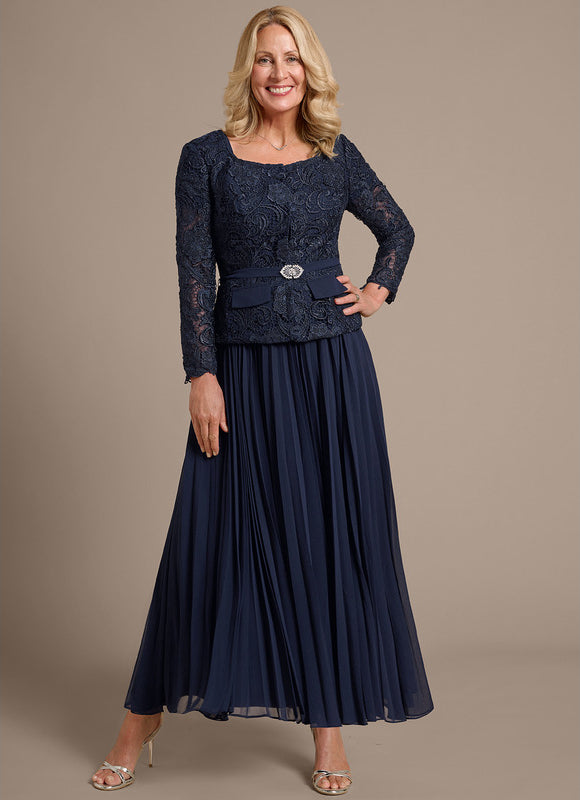 Robe Longue Col Carré Manche Bouffante