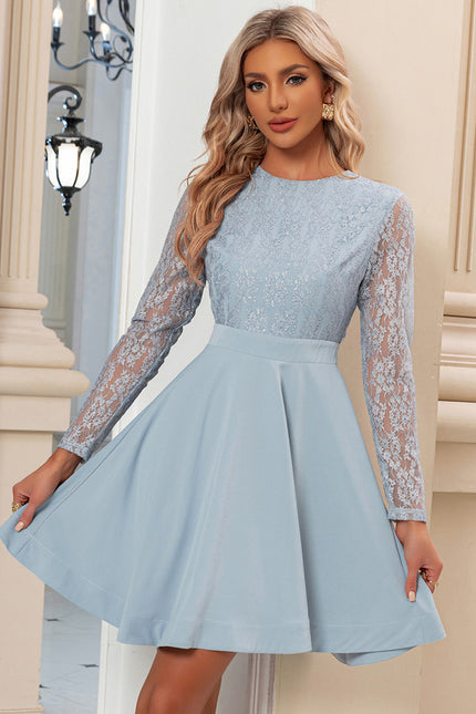 Robe Manche Longue Bleue Dentelle Évasée